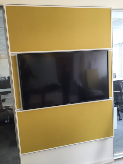 Controlan fenómeno sonoro molesto o problemático para un recinto.