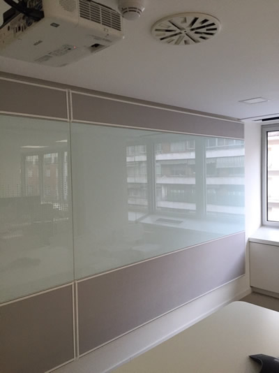 Gran capacidad aislante al ruido de impacto.